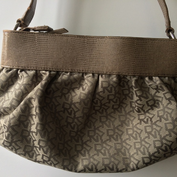 DKNY Vintage purse - Picture 3 of 6